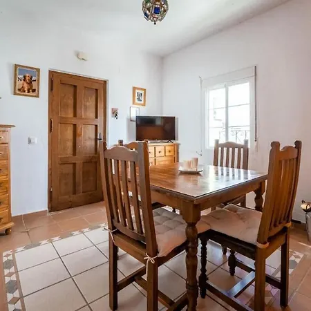 Sardina Is A Charming In The Fishermen Quarter In Conil Apartment *